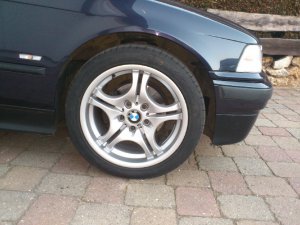 BMW M68 Felge in 7.5x17 ET 41 mit Hankook v12evo Reifen in 225/45/17 montiert vorn Hier auf einem 3er BMW E36 316i (Touring) Details zum Fahrzeug / Besitzer