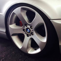 BMW Styling 132 Felge in 9x19 ET 48 mit Dunlop  Reifen in 225/35/19 montiert vorn mit 15 mm Spurplatten und mit folgenden Nacharbeiten am Radlauf: gebrdelt und gezogen Hier auf einem 3er BMW E46 330i (Coupe) Details zum Fahrzeug / Besitzer