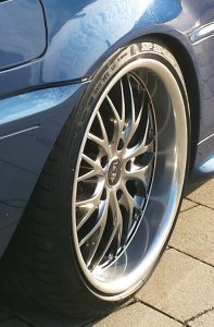 Barracuda Voltec T6 Felge in 9x18 ET 38 mit Dunlop SP9000 Reifen in 225/40/18 montiert hinten mit 10 mm Spurplatten Hier auf einem 3er BMW E46 320i (Coupe) Details zum Fahrzeug / Besitzer