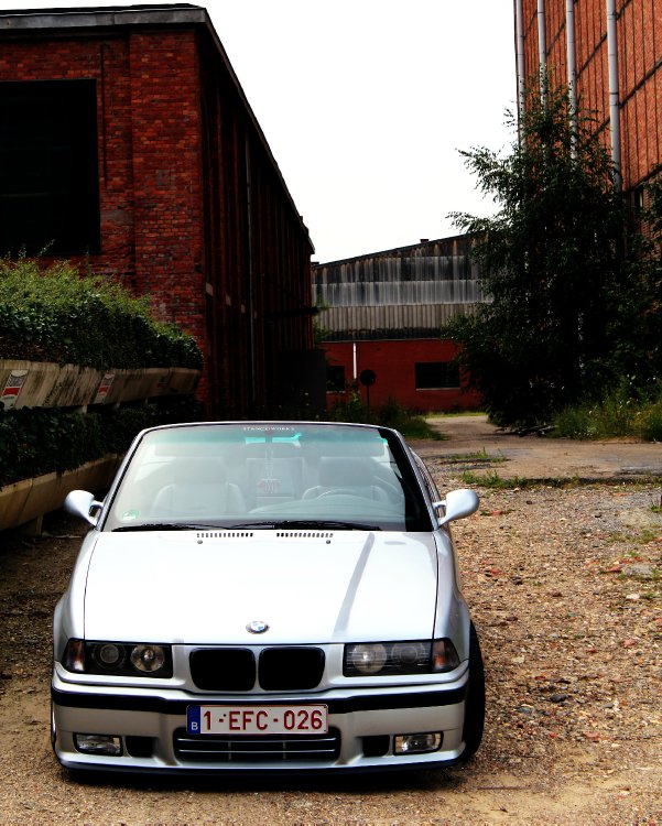 BMW E36 328i Arktissilber cabrio - 3er BMW - E36