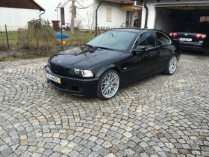 Schwarzer 30CI - 3er BMW - E46