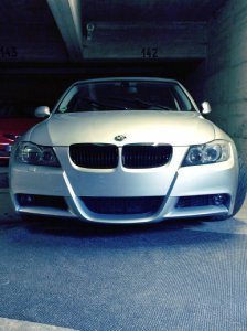 BMW E90 320d - 3er BMW - E90 / E91 / E92 / E93