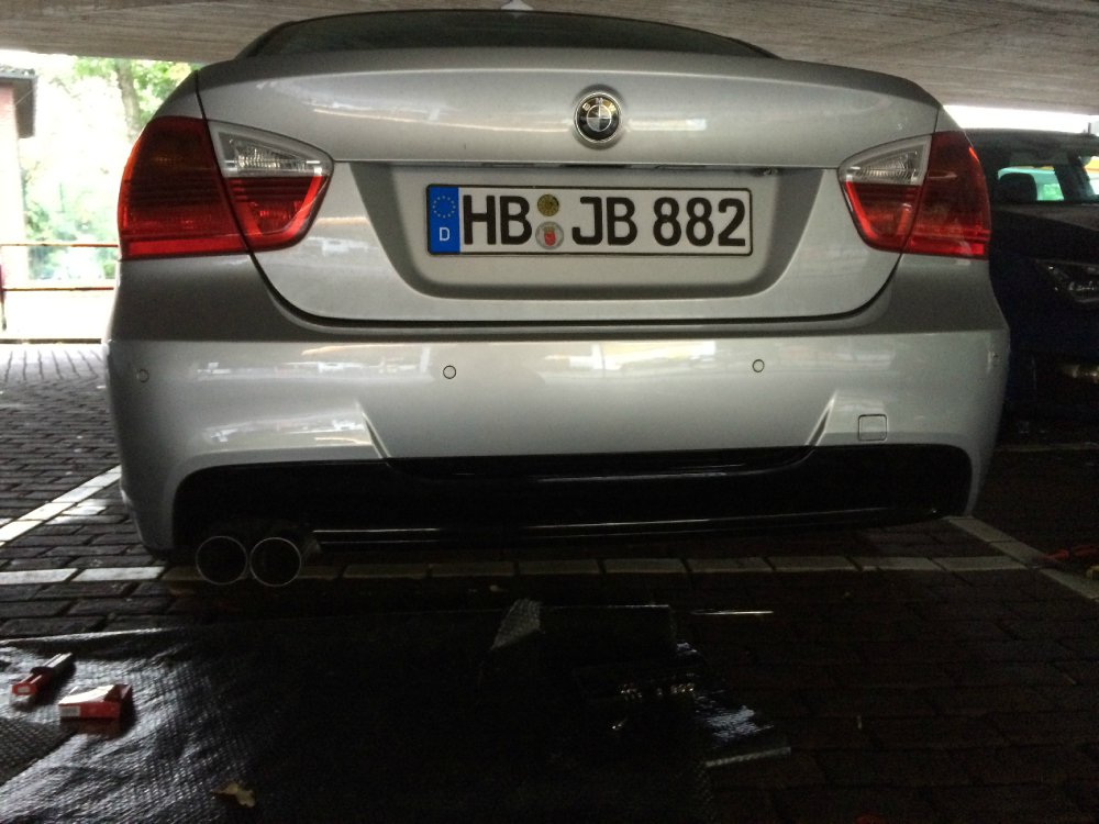 BMW E90 320d - 3er BMW - E90 / E91 / E92 / E93