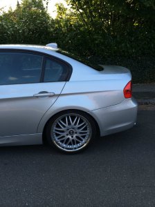 BMW E90 320d - 3er BMW - E90 / E91 / E92 / E93