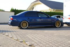 Goldie in Le Mans Blau - 5er BMW - E39