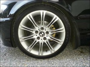 BMW  Felge in 8.5x18 ET 50 mit Dunlop  Reifen in 225/40/18 montiert vorn mit 15 mm Spurplatten Hier auf einem 3er BMW E46 320i (Limousine) Details zum Fahrzeug / Besitzer
