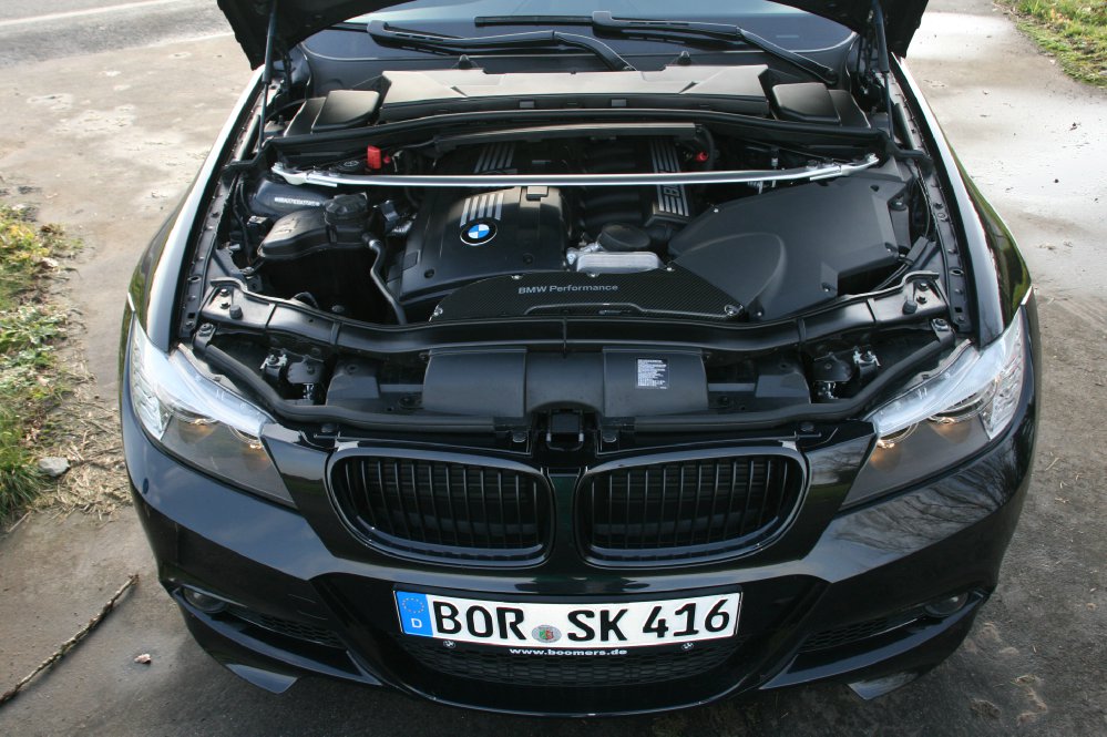 BMW E91 LCI 330i Performance - 3er BMW - E90 / E91 / E92 / E93