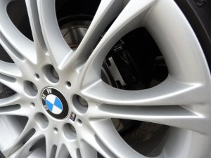 BMW M135 Felge in 8x18 ET 47 mit Falken Fk452 Reifen in 225/40/18 montiert vorn mit 5 mm Spurplatten Hier auf einem 3er BMW E46 320i (Coupe) Details zum Fahrzeug / Besitzer