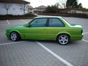 Laubfrosch - 3er BMW - E30 Laubfrosch - 3er BMW - E30