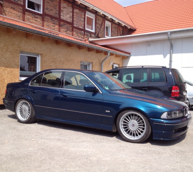 E39, 540iA Individual in Aegaeischblau-Metallic - 5er BMW - E39