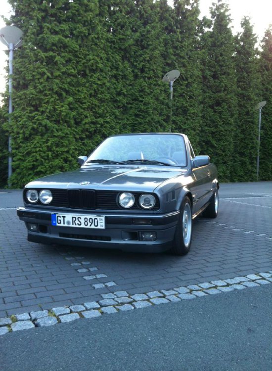 BMW E30, 320i Cabrio Granitsilber Metallic - 3er BMW - E30