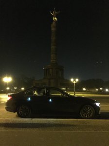 BMW F30 Schwarz/Rot - 3er BMW - F30 / F31 / F34 / F80 BMW F30 Schwarz/Rot - 3er BMW - F30 / F31 / F34 / F80