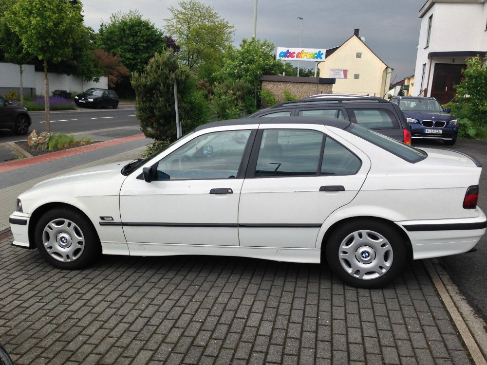 white.stanced.twen'yeight.sedan - 3er BMW - E36