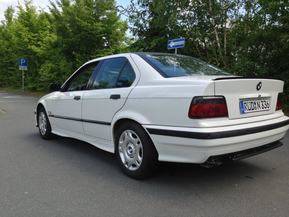 white.stanced.twen'yeight.sedan - 3er BMW - E36