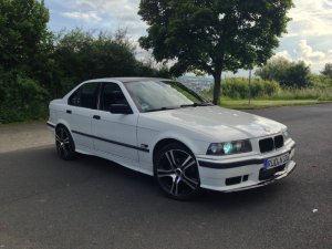 white.stanced.twen'yeight.sedan - 3er BMW - E36