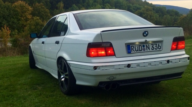 white.stanced.twen'yeight.sedan - 3er BMW - E36