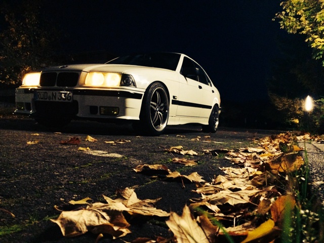 white.stanced.twen'yeight.sedan - 3er BMW - E36