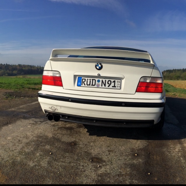 white.stanced.twen'yeight.sedan - 3er BMW - E36