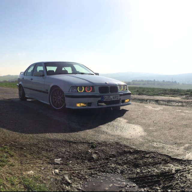 white.stanced.twen'yeight.sedan - 3er BMW - E36