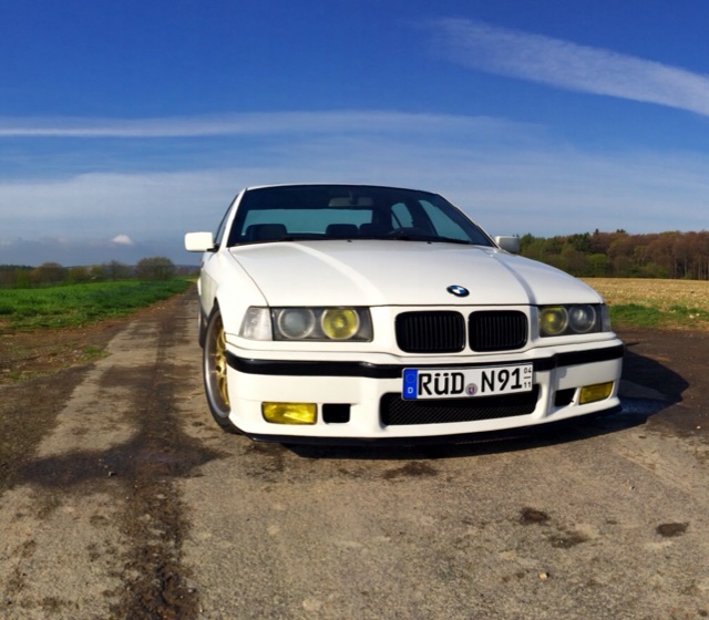 white.stanced.twen'yeight.sedan - 3er BMW - E36