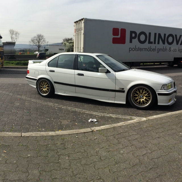 white.stanced.twen'yeight.sedan - 3er BMW - E36