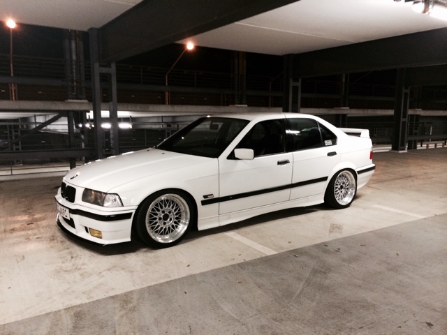 white.stanced.twen'yeight.sedan - 3er BMW - E36