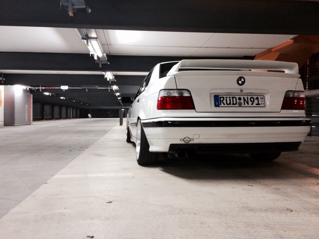 white.stanced.twen'yeight.sedan - 3er BMW - E36