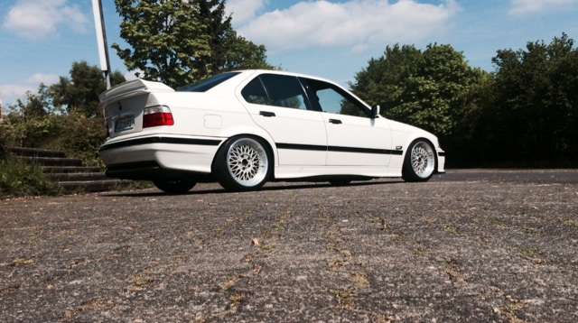 white.stanced.twen'yeight.sedan - 3er BMW - E36