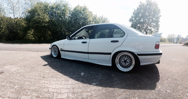 white.stanced.twen'yeight.sedan - 3er BMW - E36