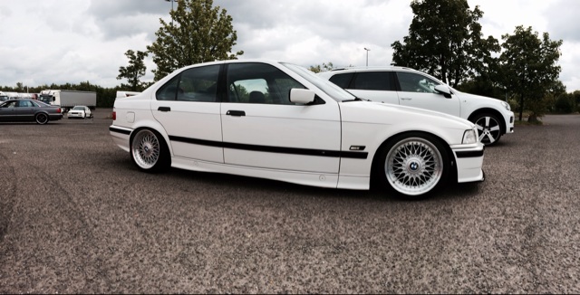 white.stanced.twen'yeight.sedan - 3er BMW - E36