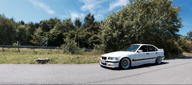 white.stanced.twen'yeight.sedan - 3er BMW - E36