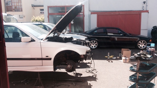 white.stanced.twen'yeight.sedan - 3er BMW - E36