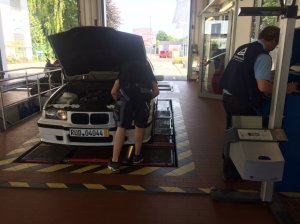 white.stanced.twen'yeight.sedan - 3er BMW - E36 white.stanced.twen'yeight.sedan - 3er BMW - E36