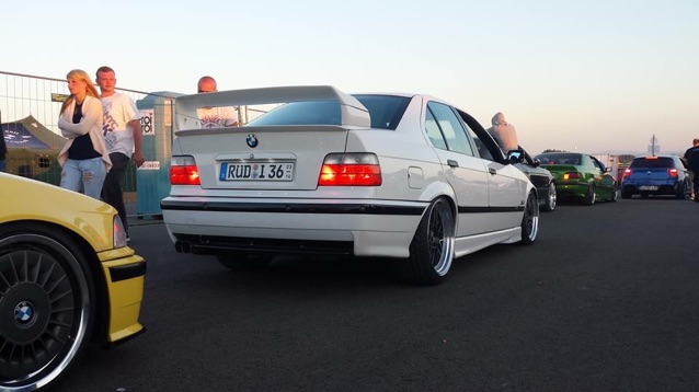 white.stanced.twen'yeight.sedan - 3er BMW - E36