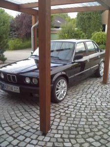 E30 - schwarz & Oldschool - 3er BMW - E30