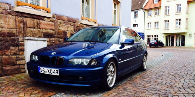 E46 328 Coupe (Topasblau Metallic) - 3er BMW - E46