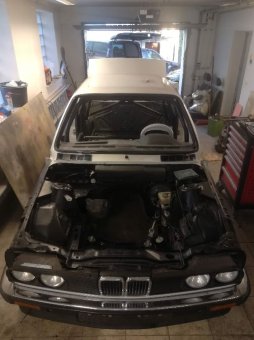 e30 328i - 3er BMW - E30 e30 328i - 3er BMW - E30