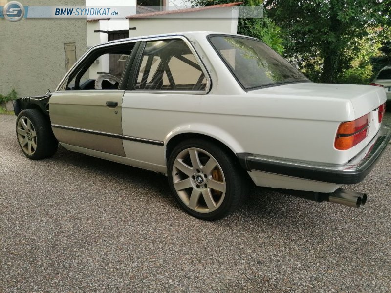 e30 328i - 3er BMW - E30