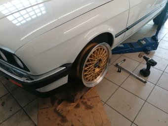 e30 328i - 3er BMW - E30