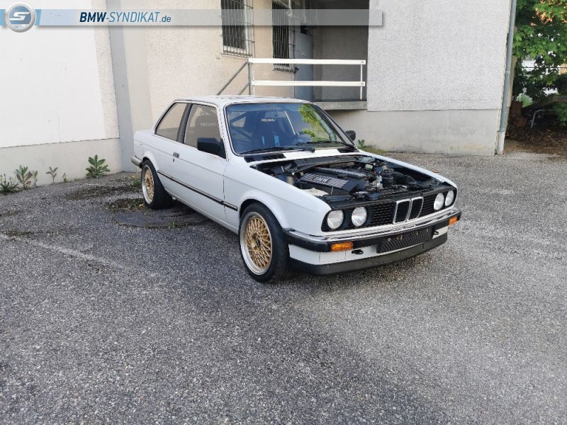 e30 328i - 3er BMW - E30