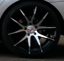 ASA Felgen GT3 Felge in 8.5x19 ET 35 mit Vredestein Ultrac Sessanta Reifen in 225/35/19 montiert vorn mit 5 mm Spurplatten Hier auf einem 3er BMW E90 320i (Limousine) Details zum Fahrzeug / Besitzer