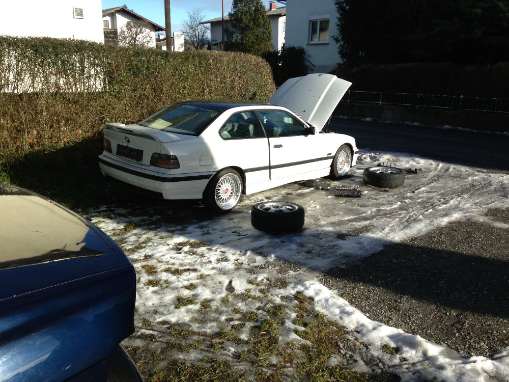 White Coupe - 3er BMW - E36