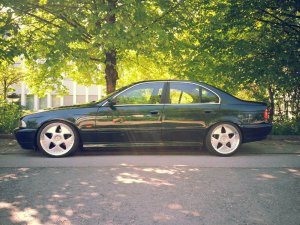 E39. 525D Oxfordgruen - 5er BMW - E39