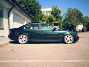 E39. 525D Oxfordgruen - 5er BMW - E39