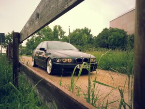 E39. 525D Oxfordgruen - 5er BMW - E39