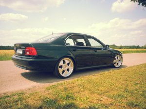 E39. 525D Oxfordgruen - 5er BMW - E39