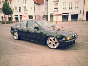 E39. 525D Oxfordgruen - 5er BMW - E39