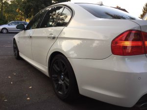 Belka 320d - 3er BMW - E90 / E91 / E92 / E93 Belka 320d - 3er BMW - E90 / E91 / E92 / E93