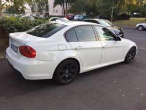Belka 320d - 3er BMW - E90 / E91 / E92 / E93 Belka 320d - 3er BMW - E90 / E91 / E92 / E93