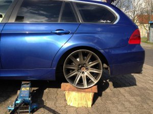 E91 330 with Styles 95 - 3er BMW - E90 / E91 / E92 / E93